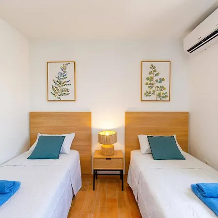 Family By ヴィラ *