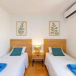 Family By ヴィラ *