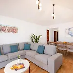 Family By * プエルト・デル・カルメン