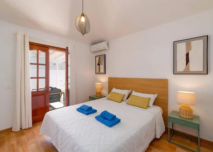 Family By Πουέρτο Ντελ Κάρμεν